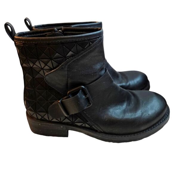 MTNG Shoes - MTNG Tatum Boots Leather Textured Brand Logo Zip Closure Buckle Belt Size 37